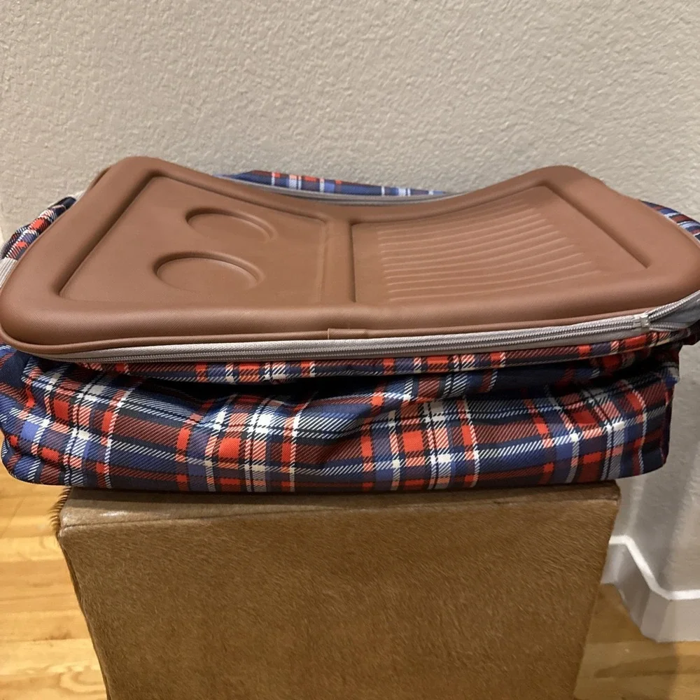Collapsible Portable Insulated Suitcase Cooler With Handle And Wheels 18x14x12‎